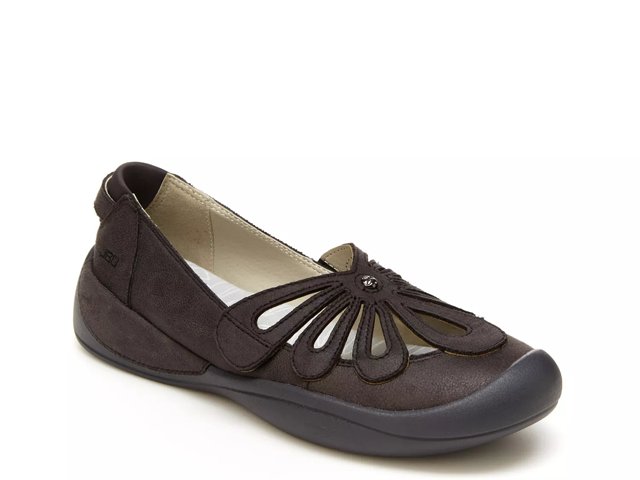 JBU by Jambu Pearl Flat