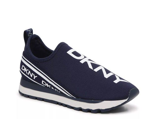 Giraf Barbermaskine bag DKNY Jay Slip-On Sneaker - Free Shipping | DSW