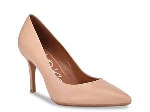 Beige store pumps dsw