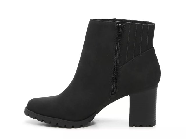 Kelly & Katie Yona Chelsea Boot - Free Shipping | DSW