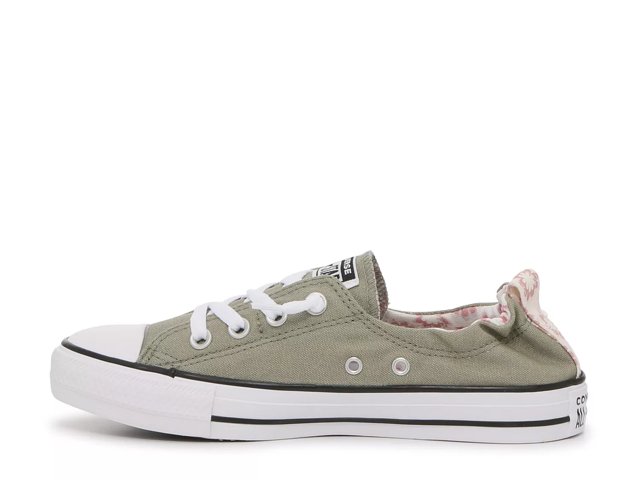 Converse shoreline low top outlet
