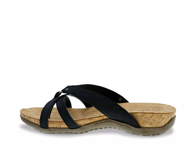 Bearpaw flip flops sales