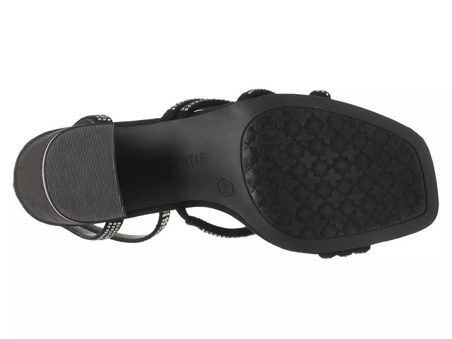 Dsw black flat best sale sandals