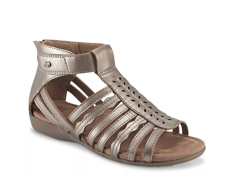 journee collection gladiator sandals