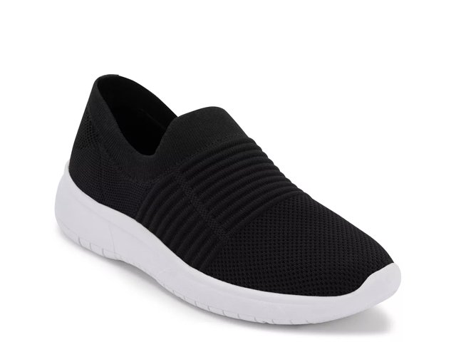 Blondo sneakers deals