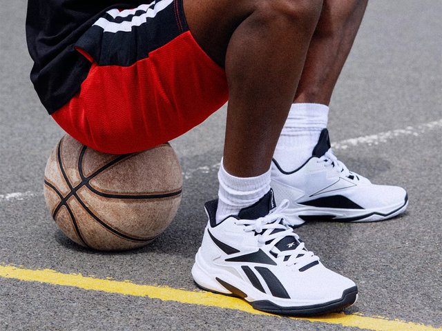 reebok men's more buckets basketball shoe