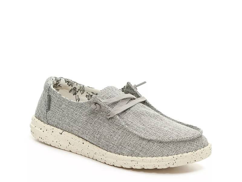 SOUL Naturalizer Women's Tia Medium/Wide Slip On Sneaker