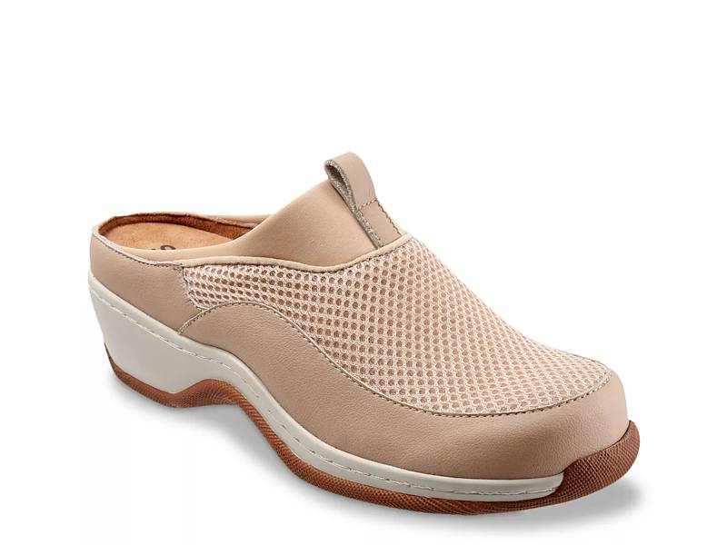 softwalk meredith clog