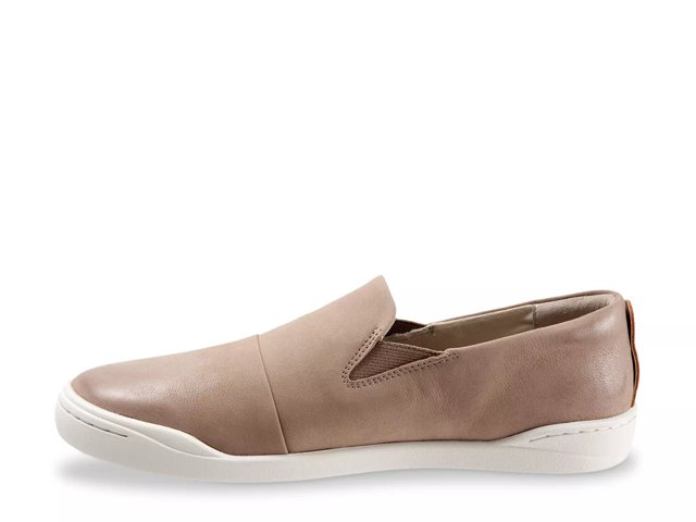 Shoe warehouse alexandria hot sale