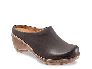 Narrow clogs hot sale and mules