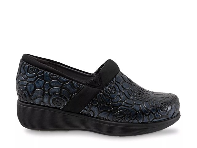 Meredith clogs clearance