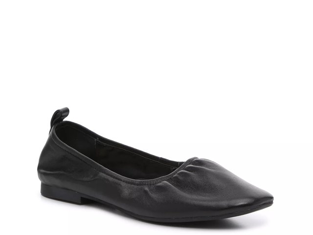 Dsw womens best sale shoes black flats
