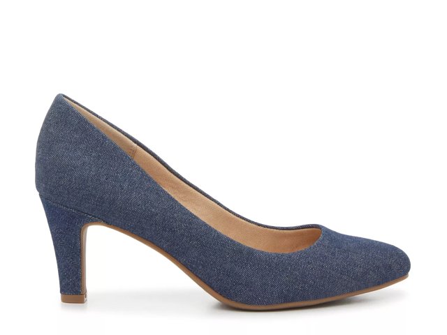 Navy blue flats dsw 2025