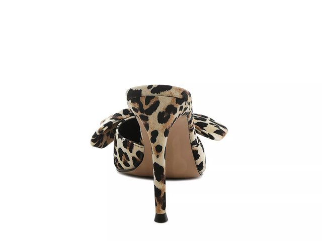 Leopard pumps dsw 2025