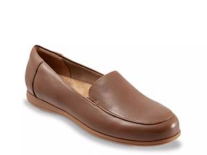 Ladies flats best sale at dsw