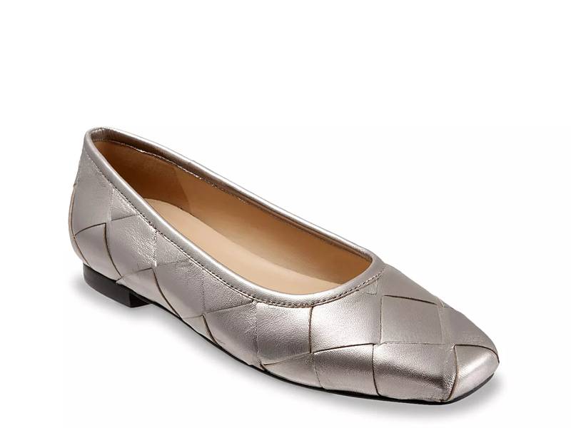 Mia flats dsw online