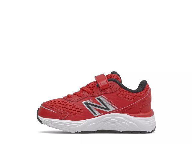 Boys red new balance discount