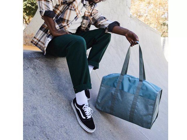 Duffle bag online dsw