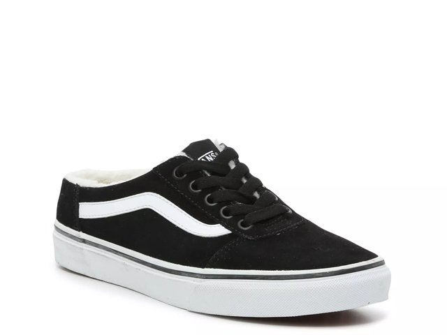 Vans women's ward low top sneaker discount