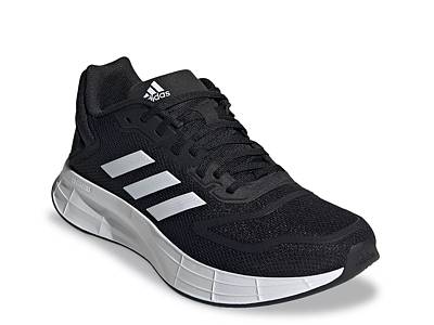 Black and white women's running outlet shoes