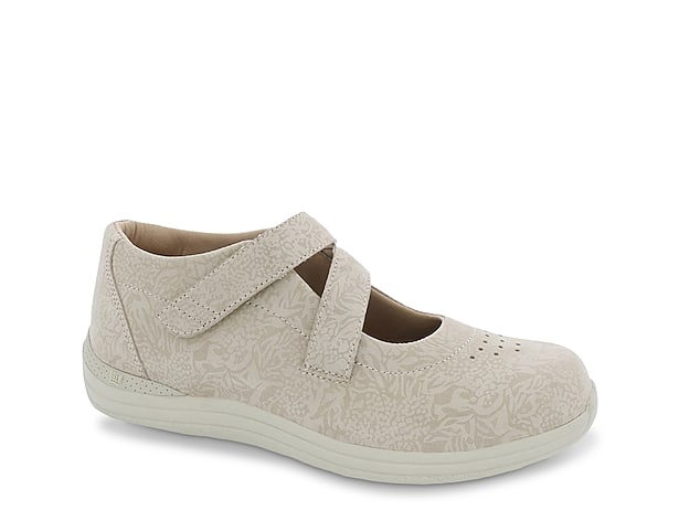 L'Artiste by Spring Step Gloss Slip-On - Free Shipping | DSW