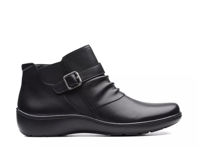 Clarks collection women's hope track best sale booties