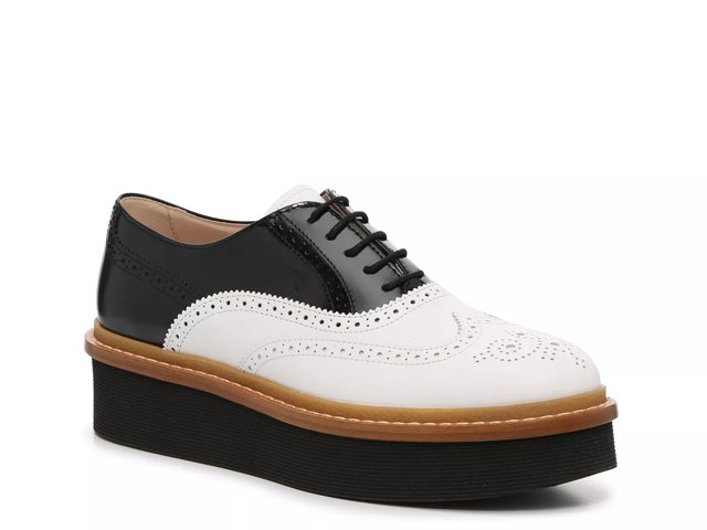 Platform wingtip outlet oxford women's