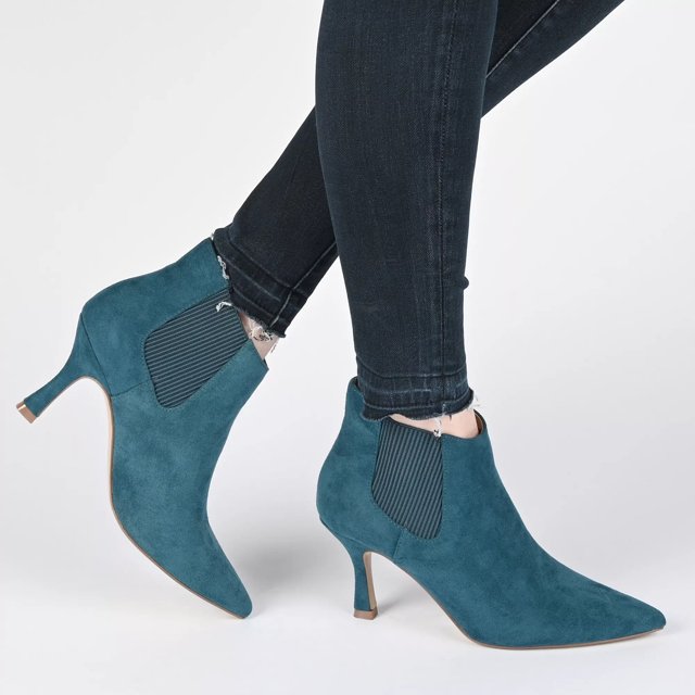 Navy on sale booties dsw
