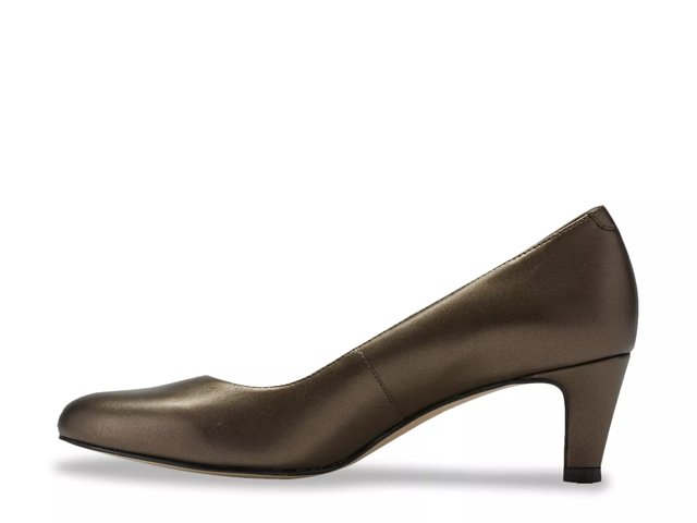 best pumps for walking