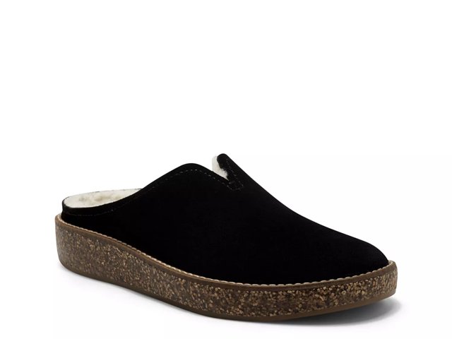 Lucky clogs deals