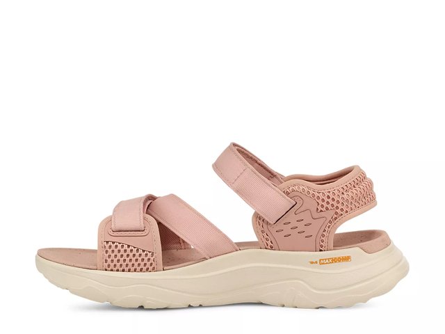 Dsw sandals deals 219