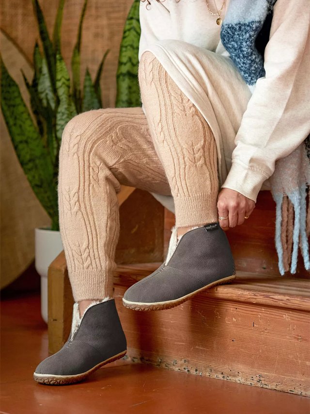 Minnetonka house shoes sales