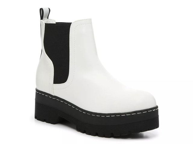 Dsw outlet white boot