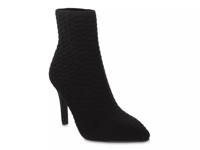 Mia dsw on sale