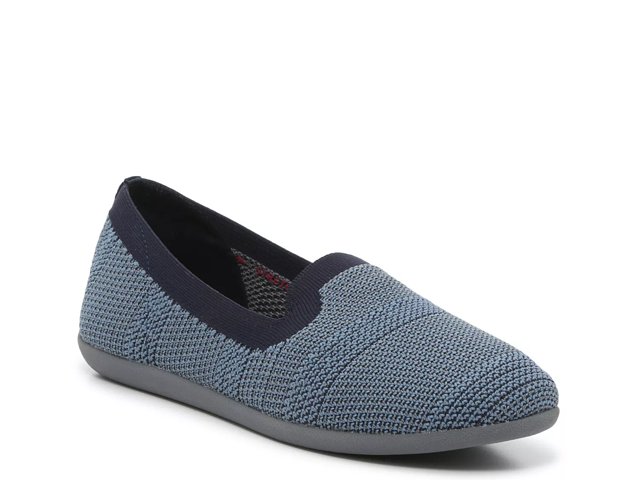 Skechers flats dsw hot sale