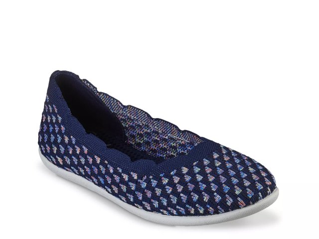 Skechers flats dsw 2025