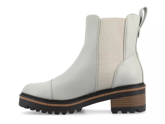 Journee collection store wiley chelsea boot