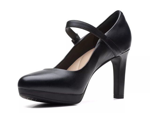 clarks women's ambyr shine pump