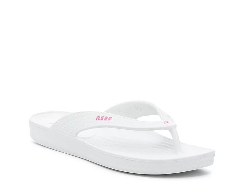 Water best sale flip flops