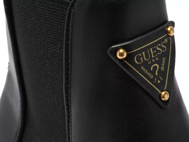 hestia boots guess
