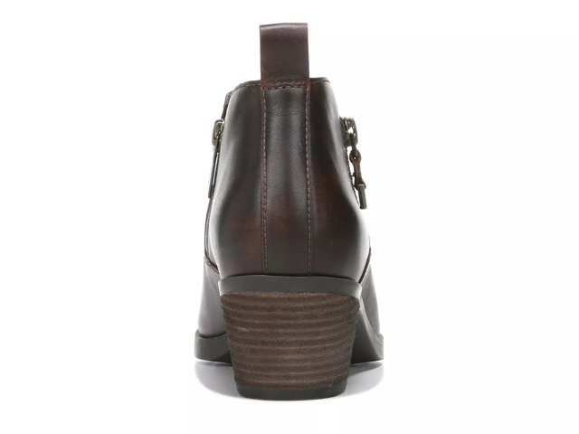 cecily bootie vionic
