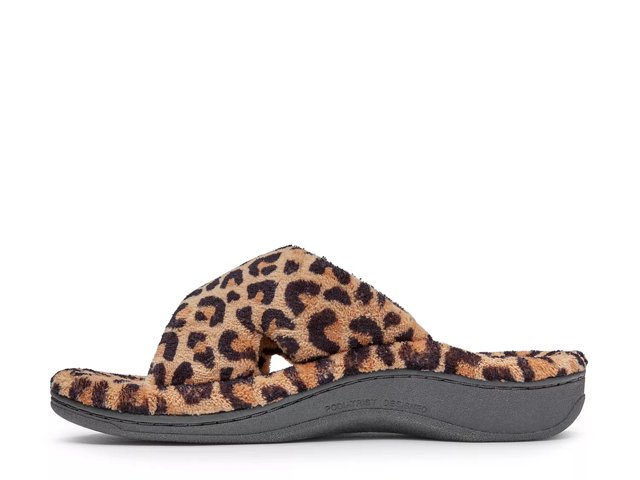 Leopard print vionic sale