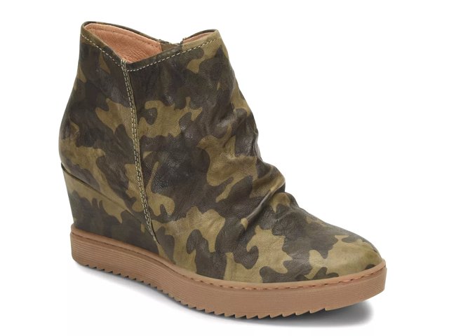 sofft siri wedge boots