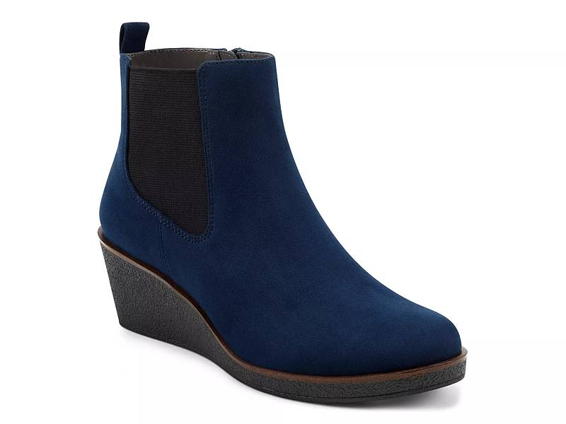 Dsw navy hot sale blue booties