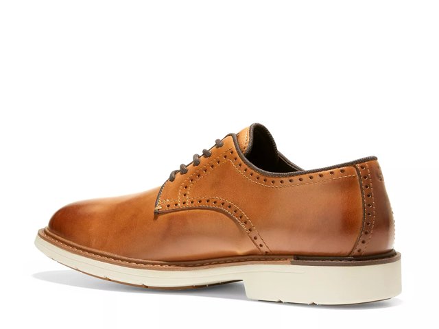 Cole haan going out of business 2025