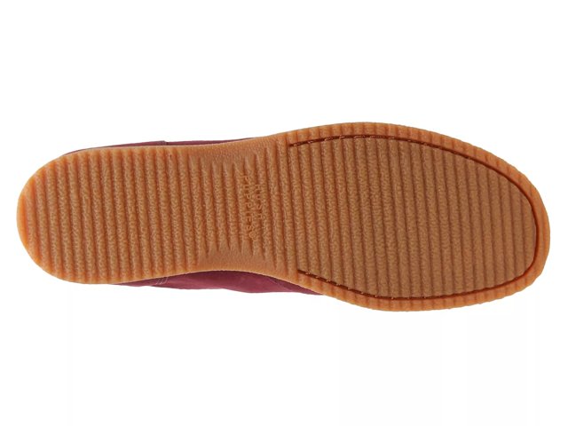 Hush puppies clearance bridgeport