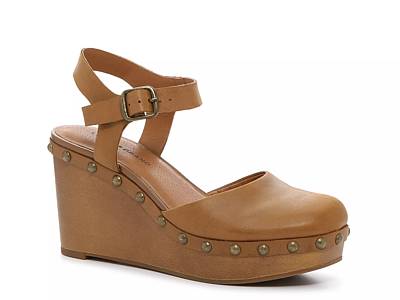 Hoami wedge best sale sandal lucky brand