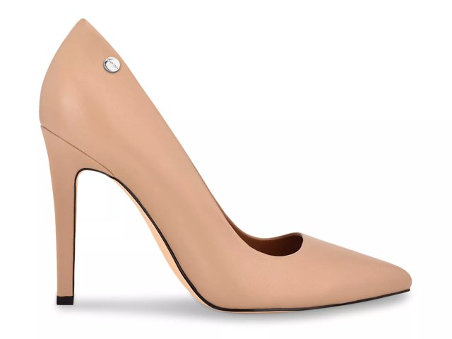 Calvin Klein Brady Pump in Natural