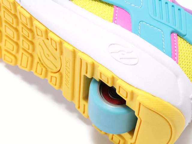 Disruptor 3 colorblock zip deals sneaker