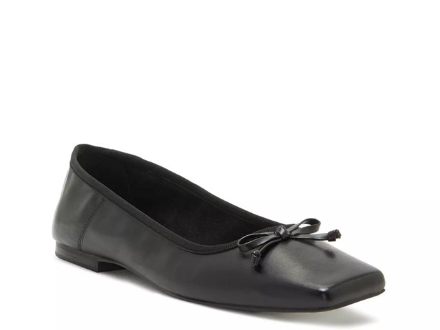 Vince Camuto Elanndo Flat Free Shipping DSW